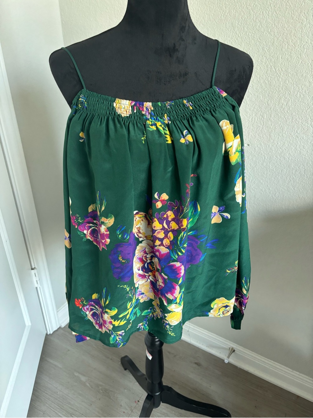 Anthropologie Maeve Tallie Cold Shoulder Silk Blouse in dark green NWT Medium